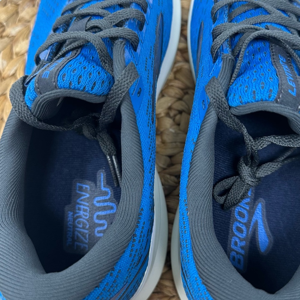 New BROOKS Levitate 5 Running Shoes Blue India Ink White Size 9 Men's - Picture 8 of 10
